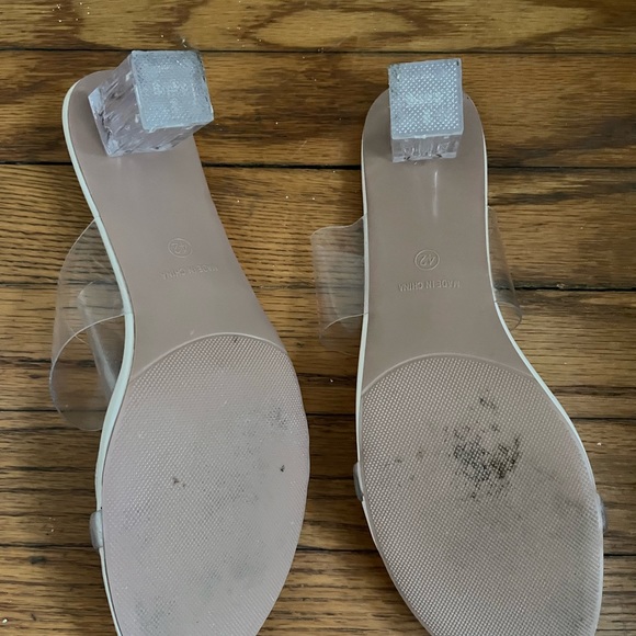 Pumps - Picture 4 of 4